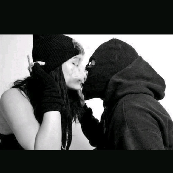 Meet your Posher, Makala - Picture 1 of 1